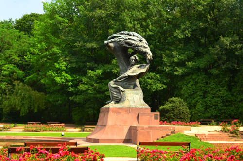 Chopin statue in Lazienki Park